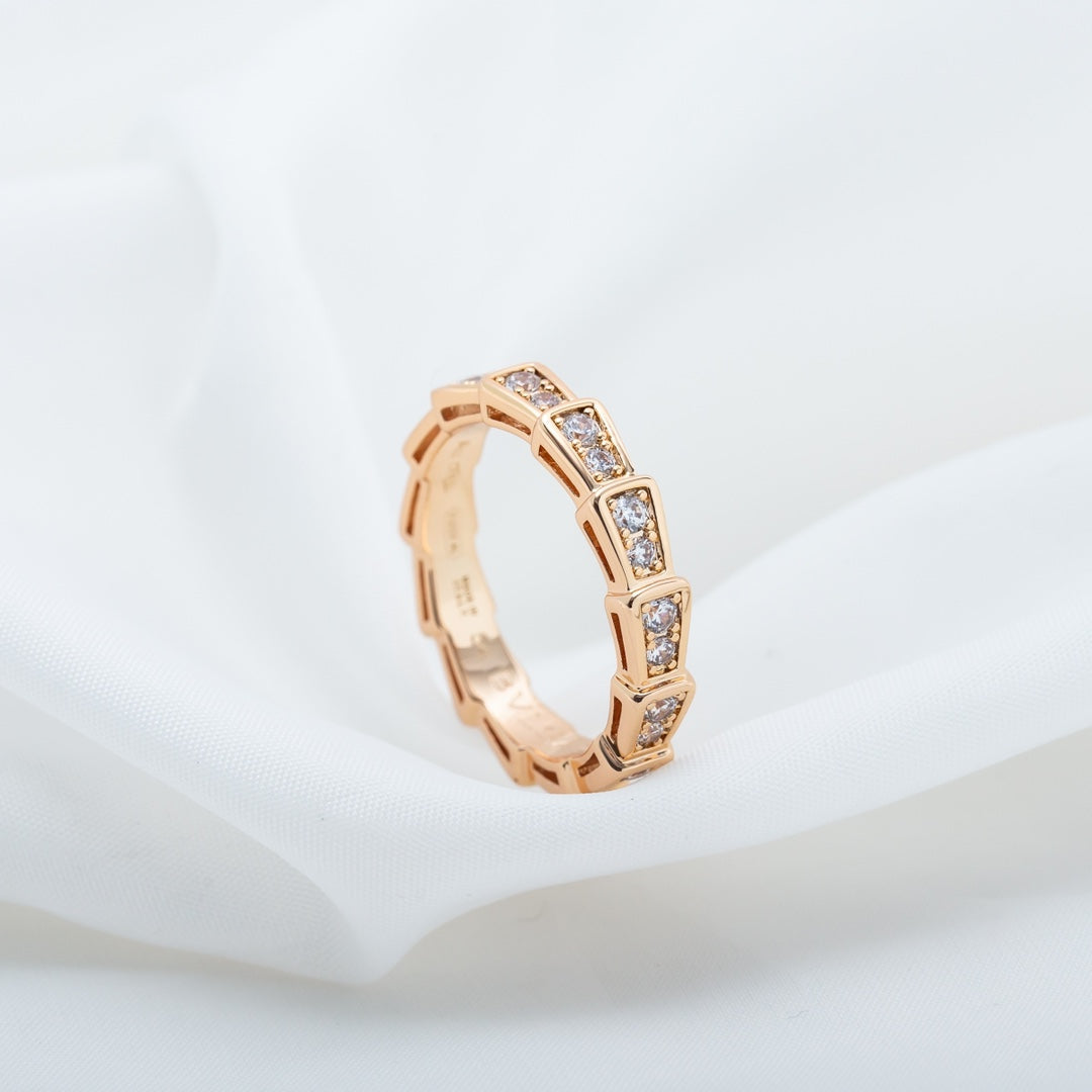 LUXEIFY SERPENTI RING PINK GOLD DIAMOND PAVED 3MM