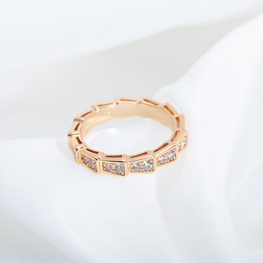 LUXEIFY SERPENTI RING PINK GOLD DIAMOND PAVED 3MM