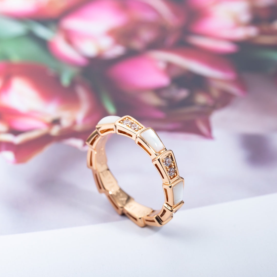 LUXEIFY SERPENTI RING PINK GOLD DIAMOND MOP 3MM