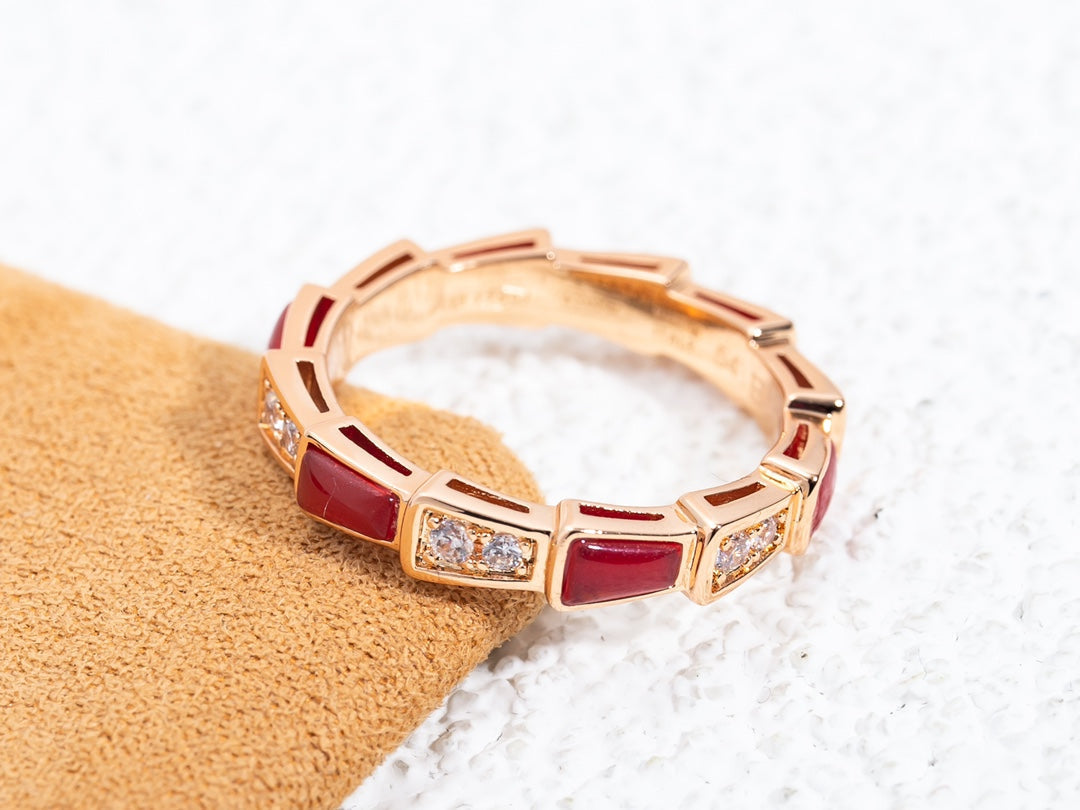 LUXEIFY SERPENTI RING PINK GOLD CARNELIAN DIAMOND 3MM