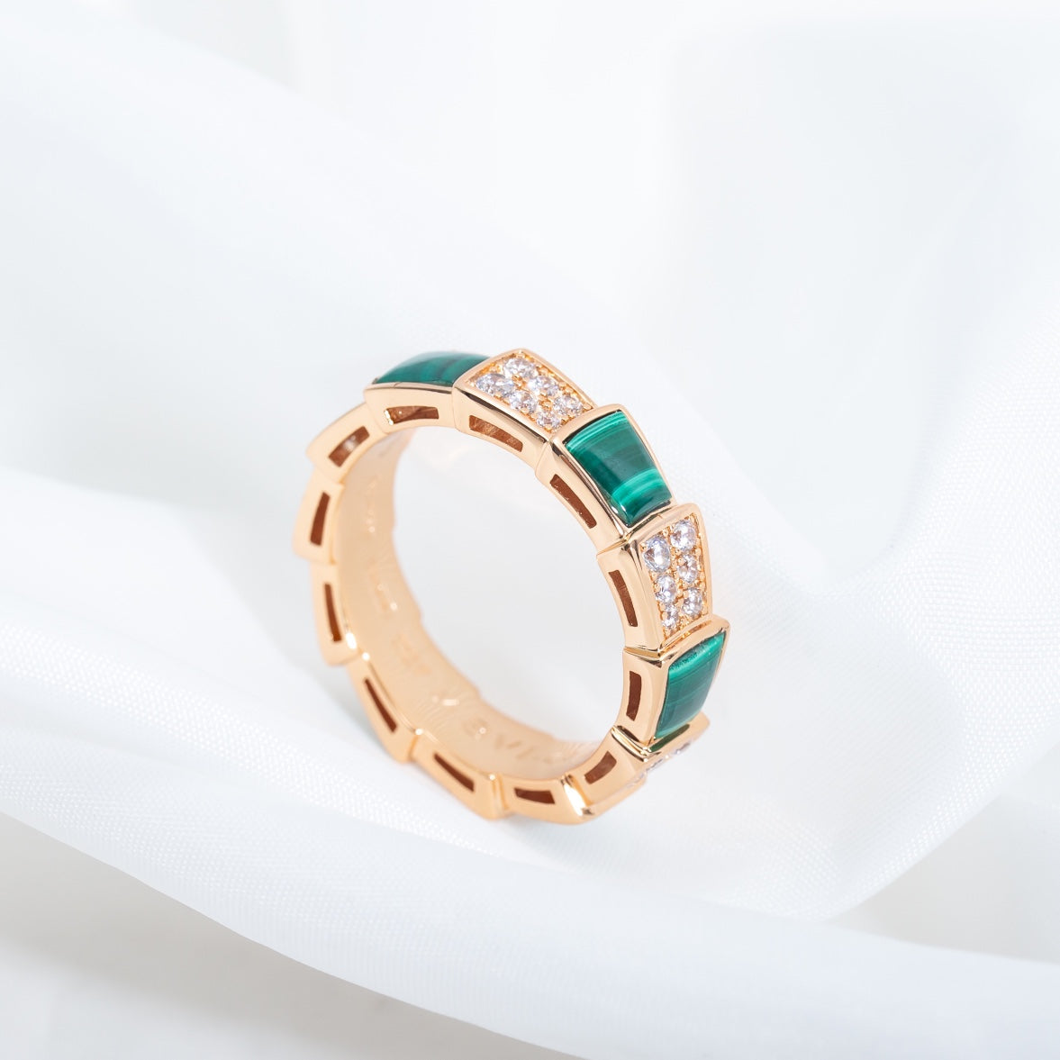 LUXEIFY SERPENTI RING PINK GOLD MALACHITE DIAMOND PAVED 4MM
