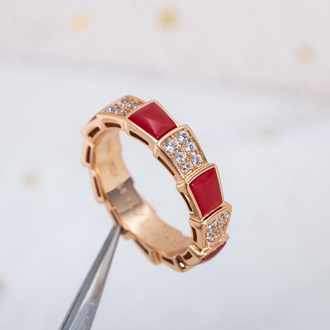 LUXEIFY SERPENTI RING PINK GOLD CARNELIAN DIAMOND PAVED 4MM