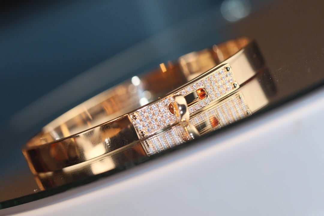 LUXEIFY KELLY BRACELET DIAMOND