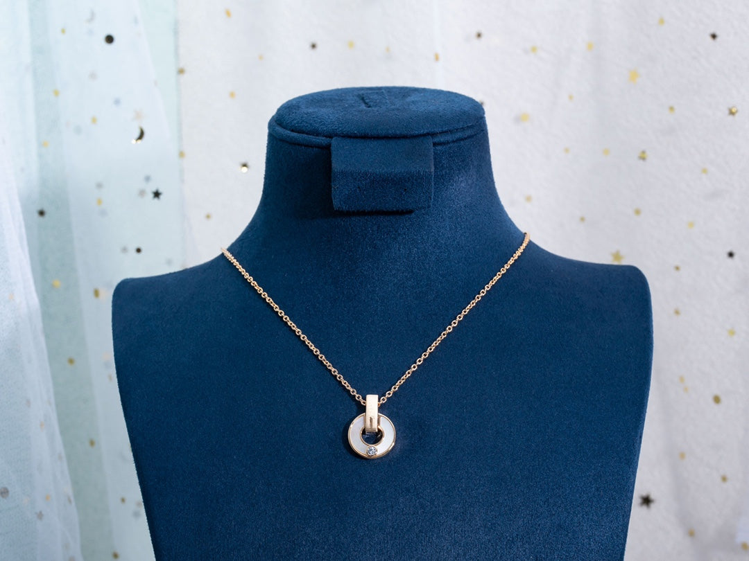 LUXEIFY GARI NECKLACE PINK GOLD MOP