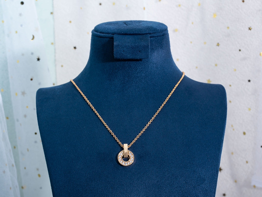 LUXEIFY GARI NECKLACE PINK GOLD DIAMOND