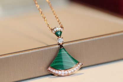 LUXEIFY DREAM NECKLACE MALACHITE DIAMOND