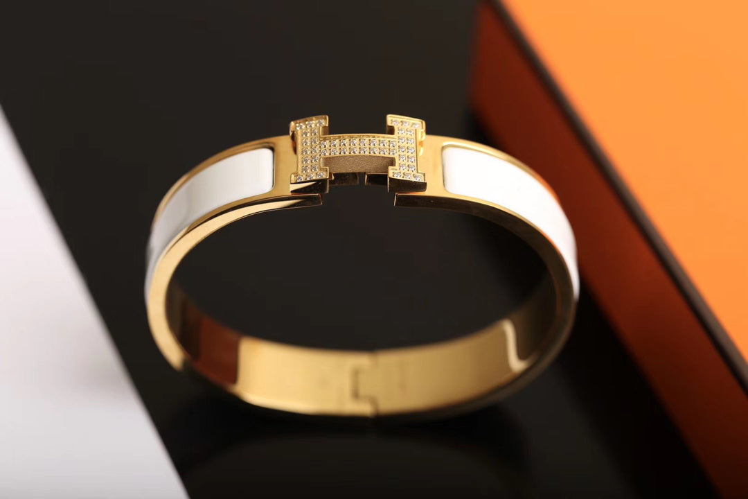 LUXEIFY H BRACELET GOLD DIAMOND
