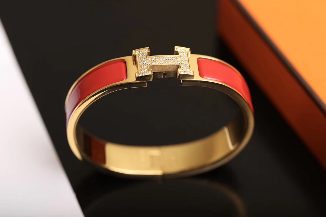 LUXEIFY H BRACELET GOLD DIAMOND