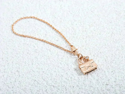 LUXEIFY AMULETTE PEDANT ROSE GOLD NECKLACE