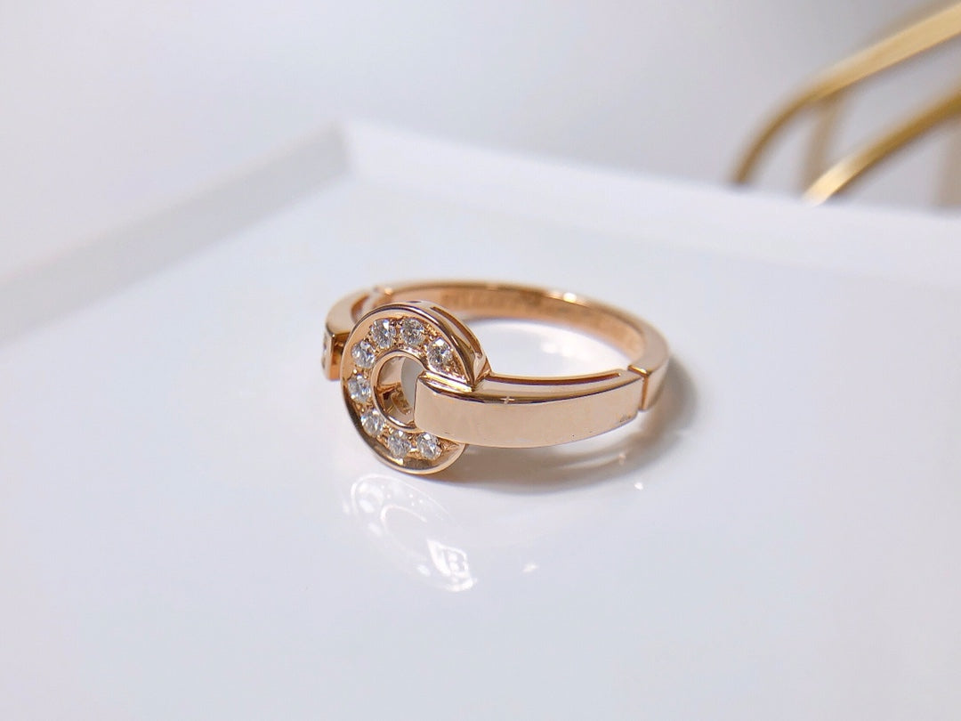LUXEIFY DREAM RING DIAMOND PINK GOLD