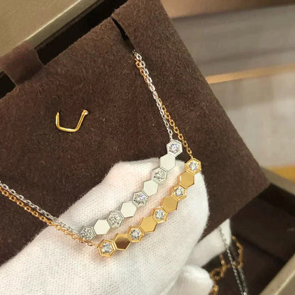 LUXEIFY BEE LOVE NECKLACE DIAMOND