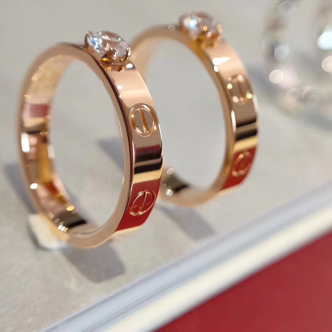 LUXEIFY LOVE RING 3.6MM 1 BIG DIAMOND