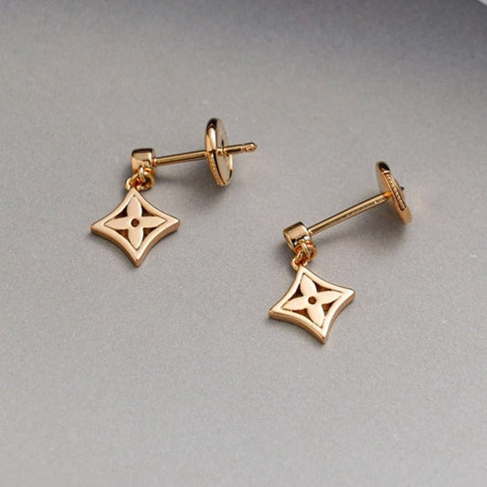 LUXEIFY STAR EARRINGS GOLD