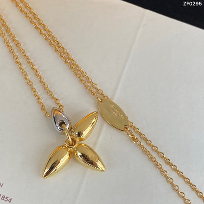 LUXEIFY LOUISETTE PEDANT GOLD NECKLACE