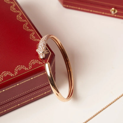 LUXEIFY PANTHERE ROSE GOLD DIAMOND OPEN BRACELET