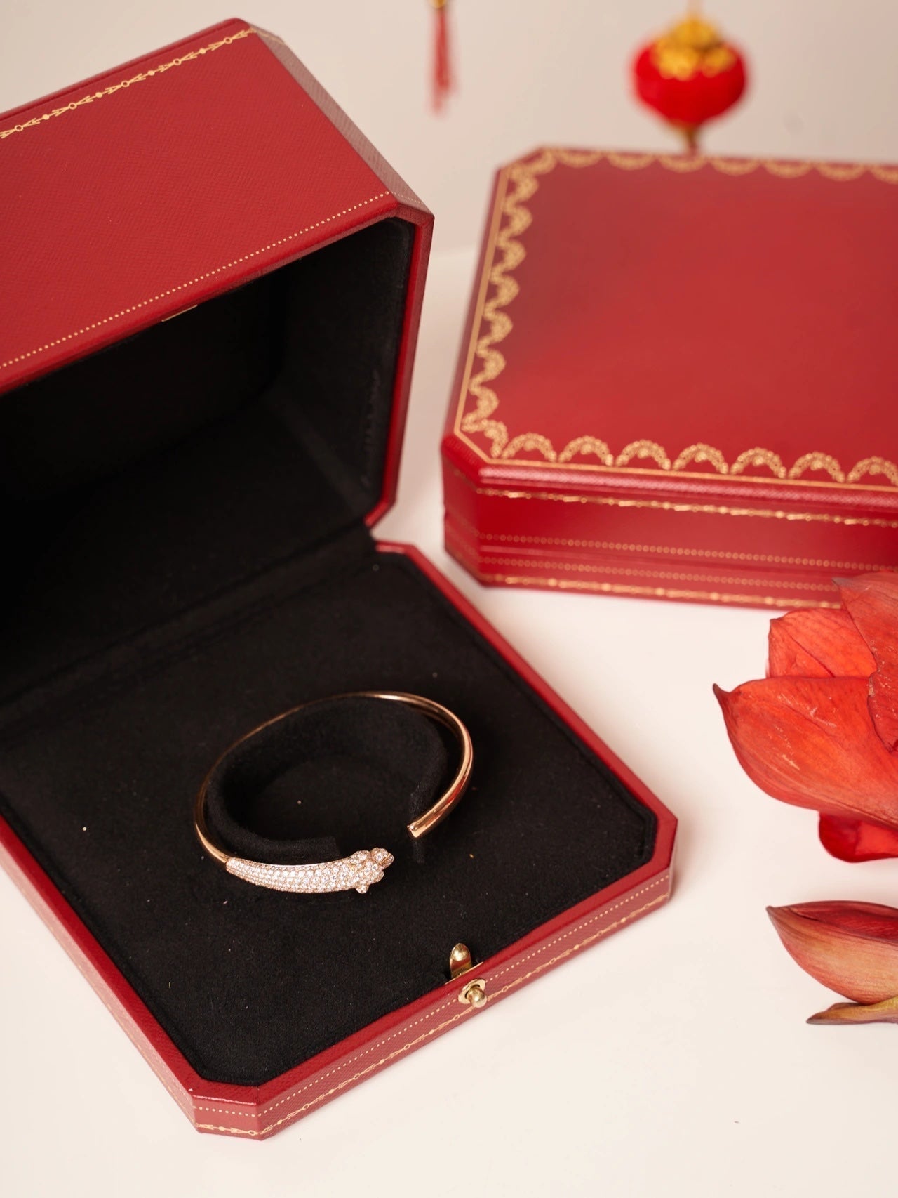 LUXEIFY PANTHERE ROSE GOLD DIAMOND OPEN BRACELET