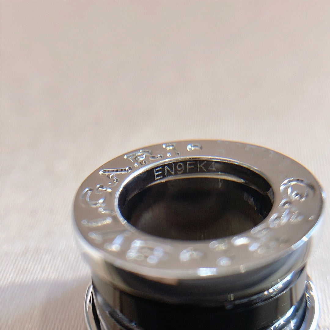 LUXEIFY ZERO 1 BLACK CERAMIC SILVER NECKLACE