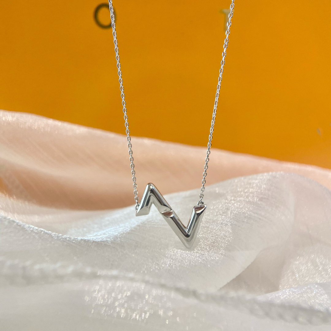LUXEIFY VOLTE UPSIDE DOWN NECKLACE