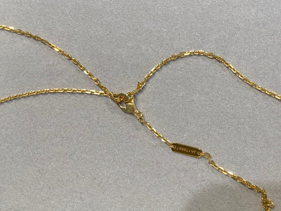 CLOVER 25MM NECKLACE GOLD CARNELIAN