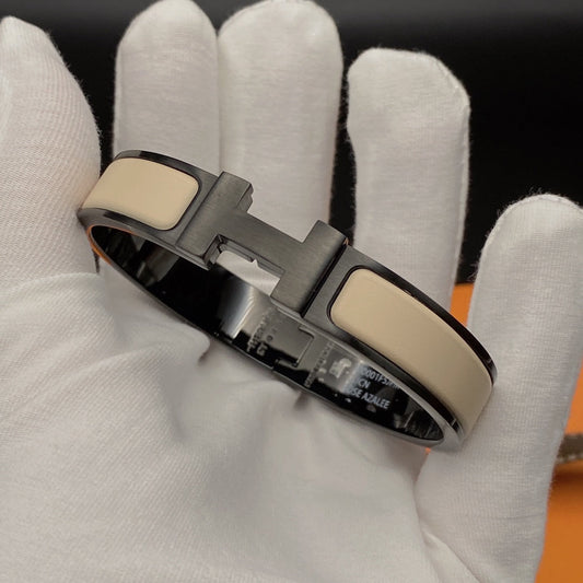 LUXEIFY H BRACELET 12MM BLACK BEIGE CERAMIC