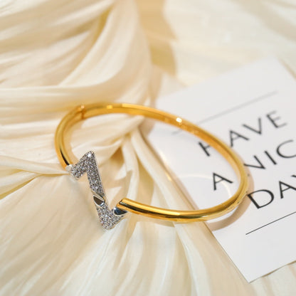 LUXEIFY VOLTE UPSITE DOWN GOLD DIAMOND BRACELET