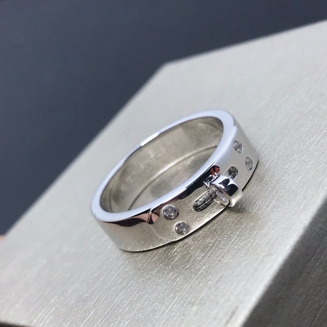 LUXEIFY KELLY MEDIUM RING