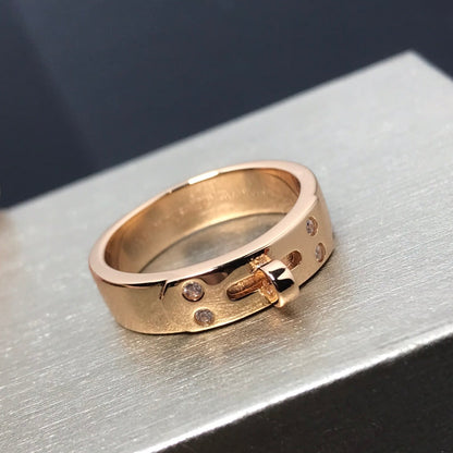 LUXEIFY KELLY MEDIUM RING