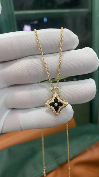 LUXEIFY STAR PEDANT PINK GOLD DIAMOND NECKLACE