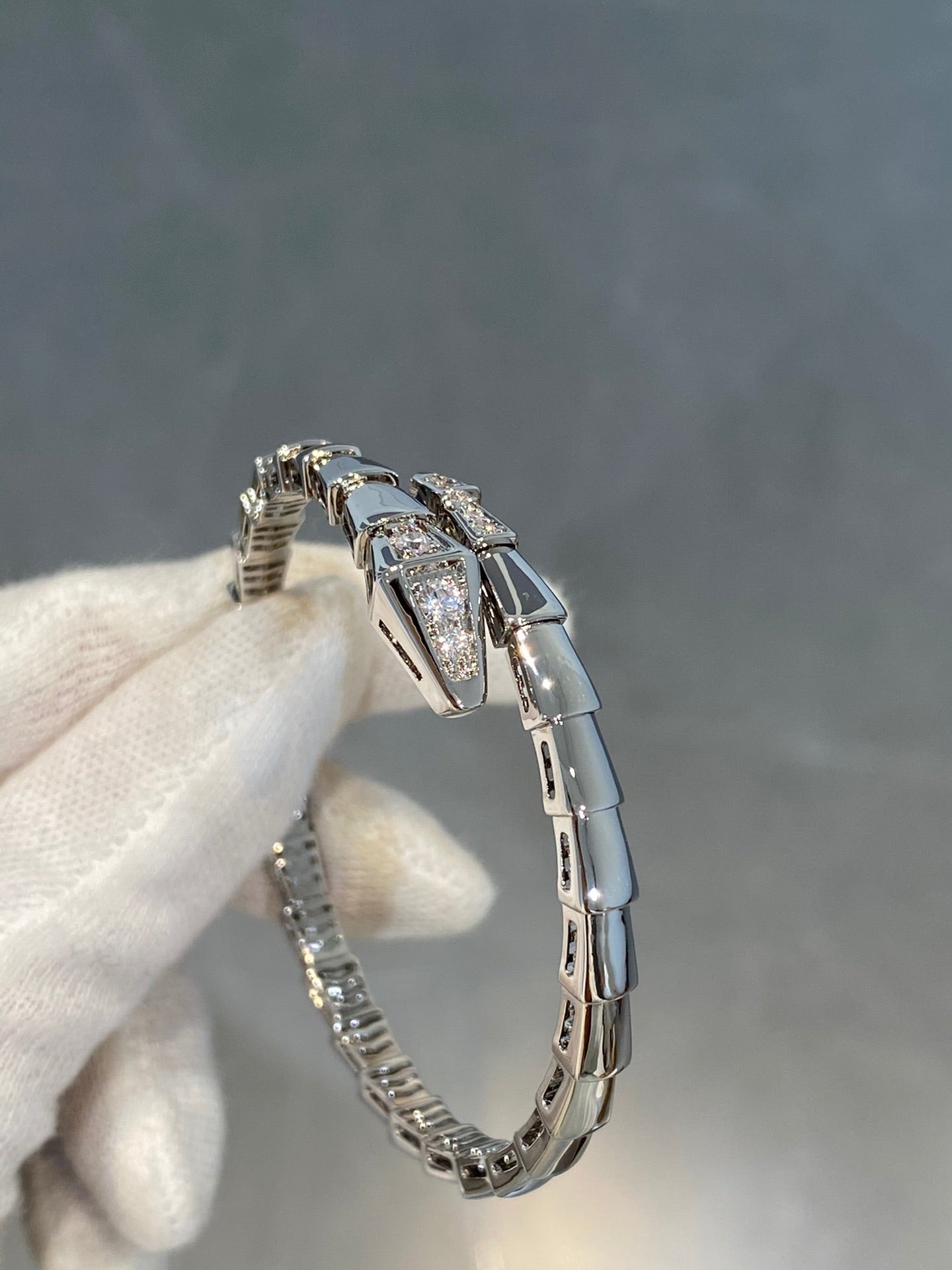 LUXEIFY SERPENTI BRACELET DIAMONDS SILVER