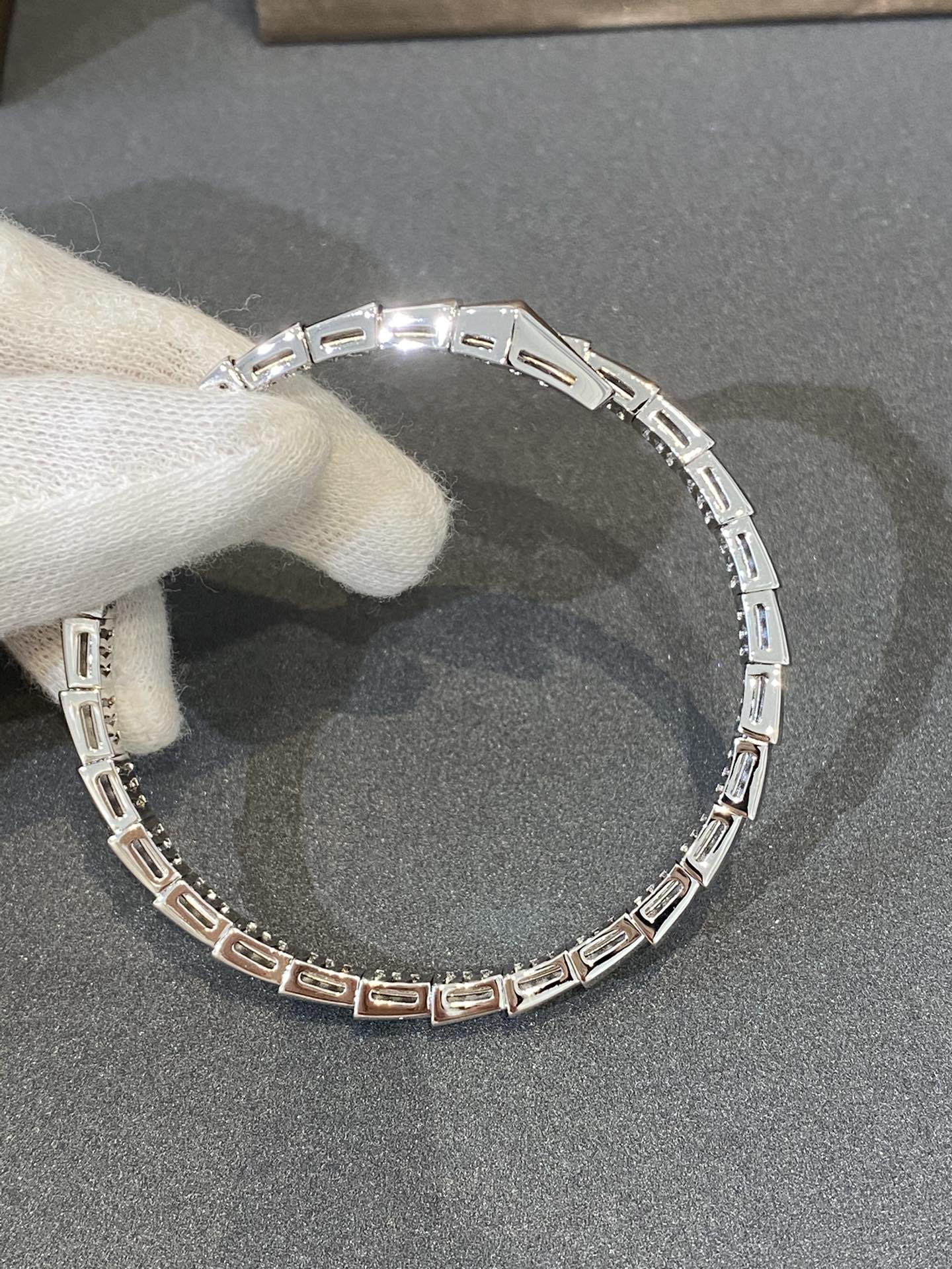 LUXEIFY SERPENTI BRACELET DIAMONDS SILVER