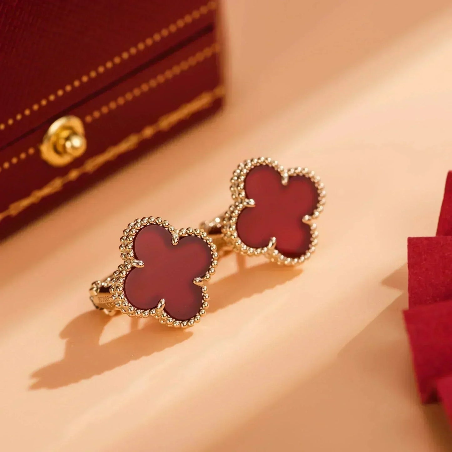 CLOVER MEDIUM 1 MOTIFS CARNELIAN  EARRINGS