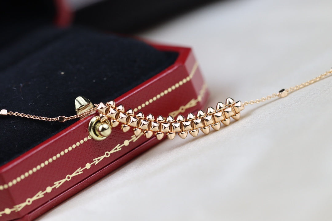 LUXEIFY CLASH PINK GOLD NECKLACE