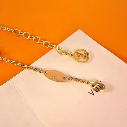 LUXEIFY LOGO STAR MOTIF GOLD BRACELET