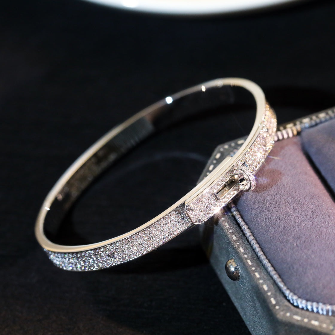 LUXEIFY KELLY BRACELET DIAMOND PAVED