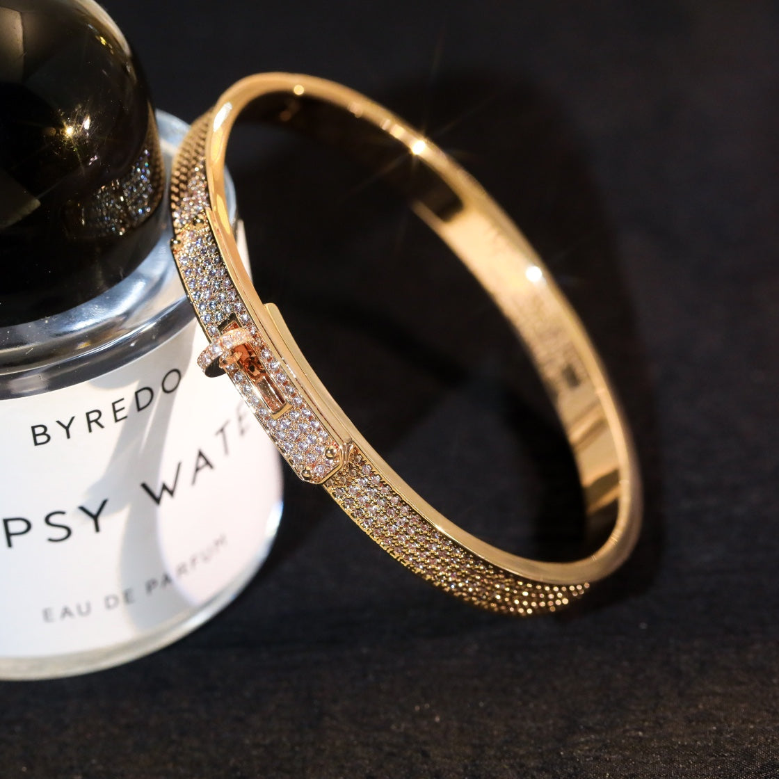 LUXEIFY KELLY BRACELET DIAMOND PAVED