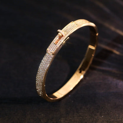 LUXEIFY KELLY BRACELET DIAMOND PAVED
