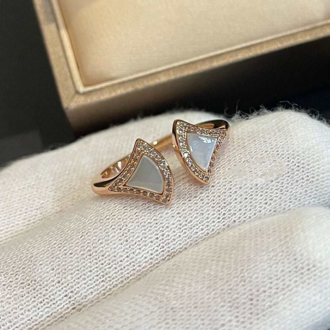 LUXEIFY DREAM MOP DIAMOND OPEN RING