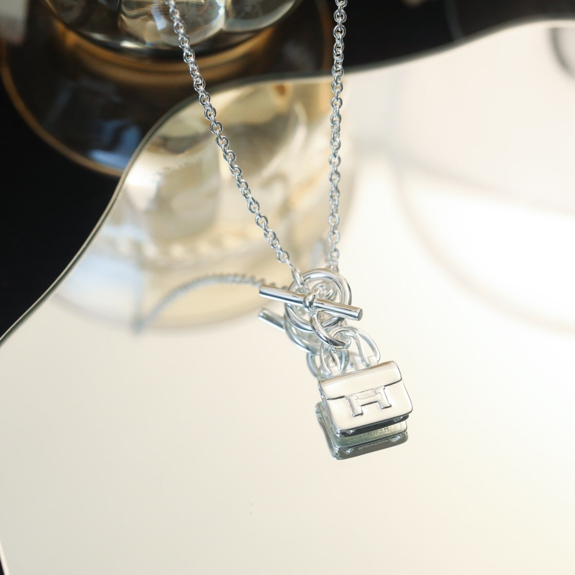 LUXEIFY POP H PEDANT SILVER NECKLACE