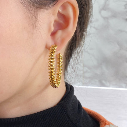 LUXEIFY CLASH HOOP EARRINGS