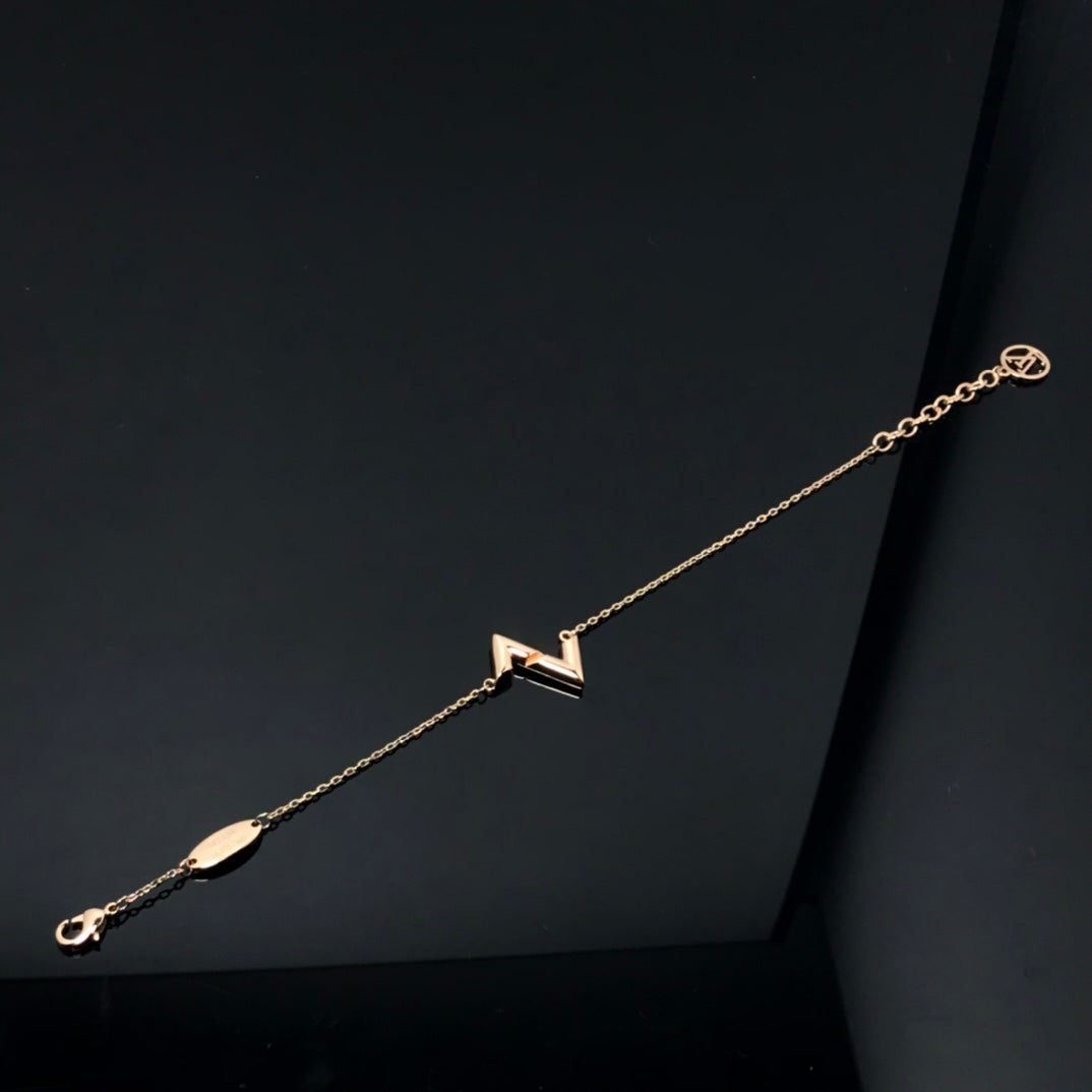 LUXEIFY VOLT LV LOGO BRACELET