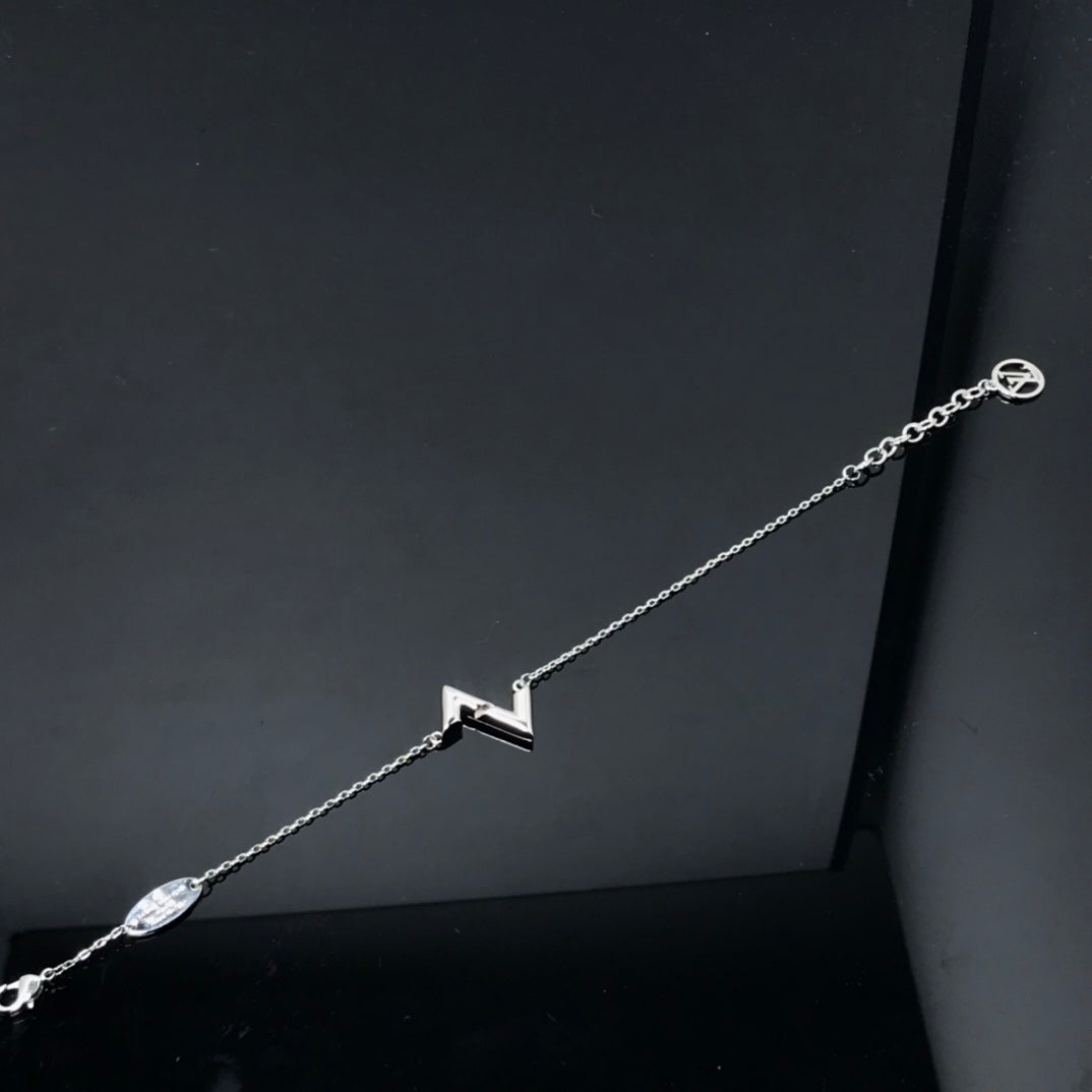 LUXEIFY VOLT LV LOGO BRACELET