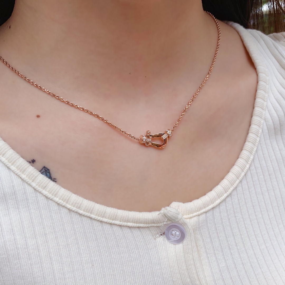 LUXEIFY FORCE 10 PINK GOLD DIAMOND NECKLACE