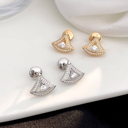 LUXEIFY DREAM MINI DIAMOND STUD EARRINGS
