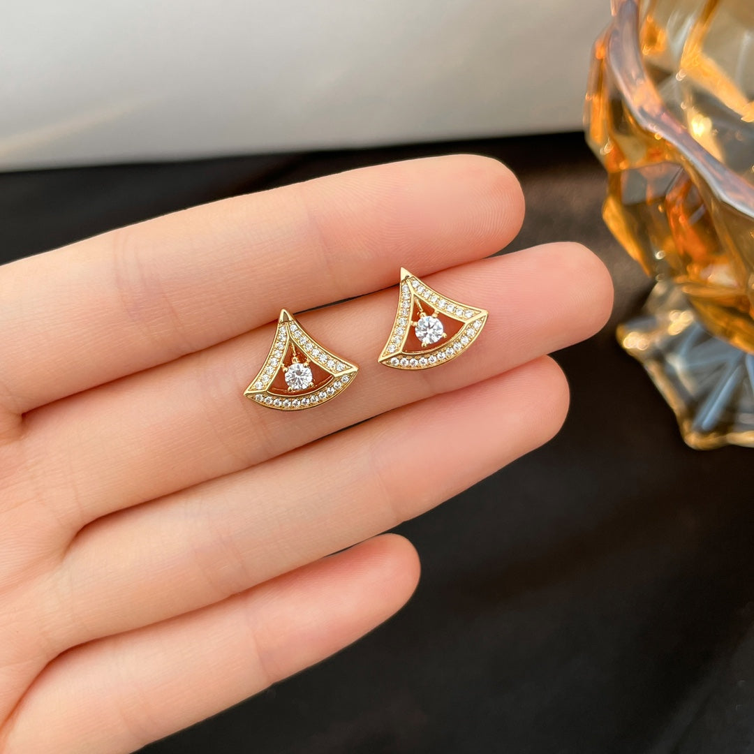 LUXEIFY DREAM MINI DIAMOND STUD EARRINGS