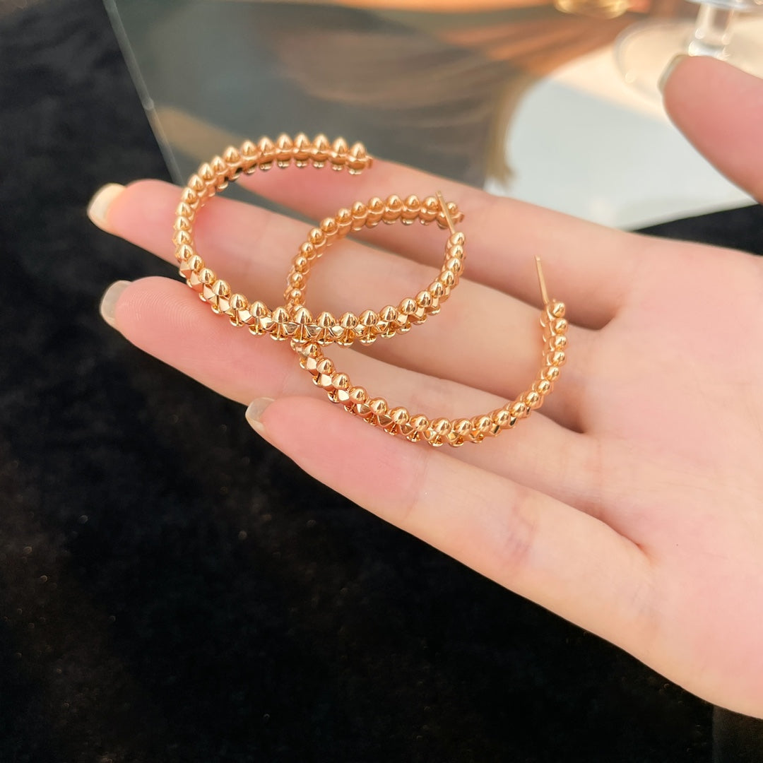 LUXEIFY CLASH HOOP EARRINGS