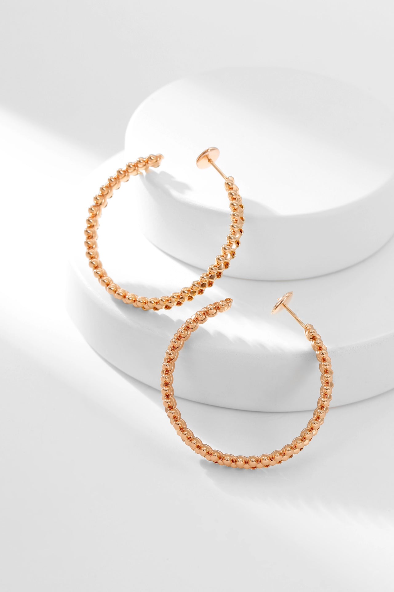 LUXEIFY CLASH HOOP EARRINGS