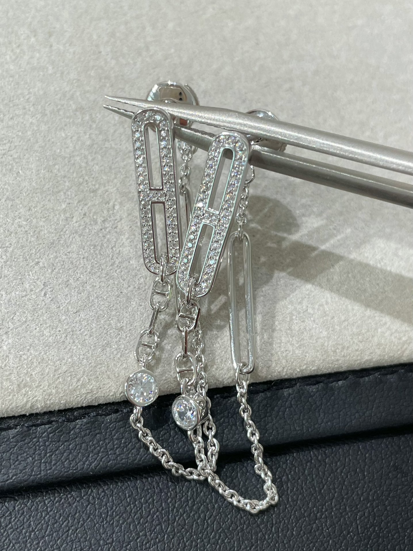 LUXEIFY CHAINE CHAOS DIAMOND DROP EARRINGS