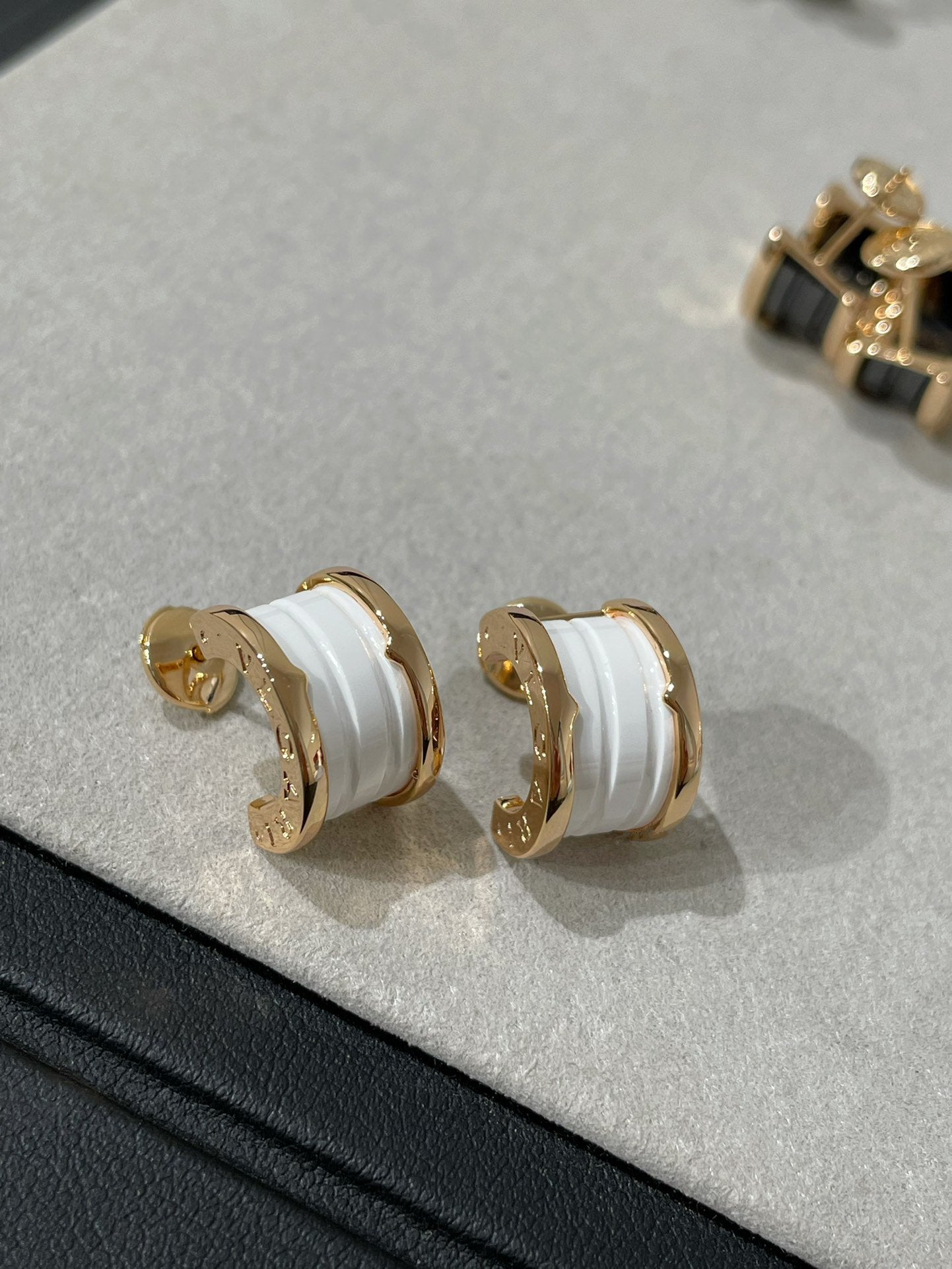 LUXEIFY ZERO 1 PINK GOLD CERAMIC EARRINGS