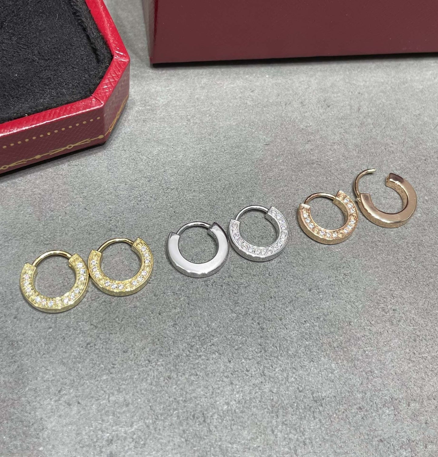 LUXEIFY LOVE DIAMOND EARRINGS
