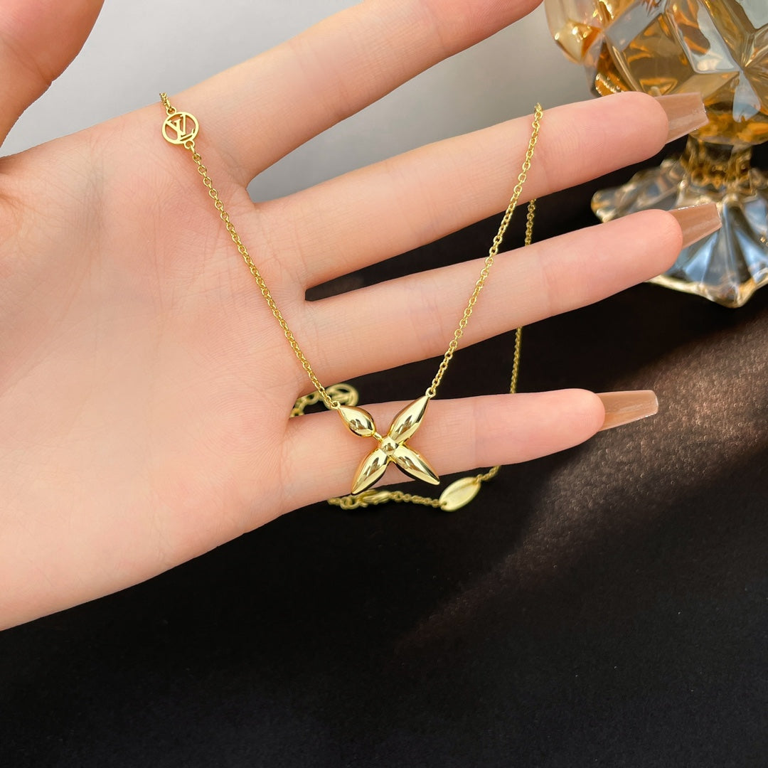 LUXEIFY LOUISETTE GOLD NECKLACE